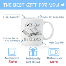 Cargar imagen en el visor de la galería, Taza de café con texto en inglés &quot;I&#39;m Reading&quot;
